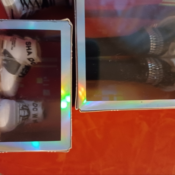 Shadow High since 2022 doll, stand and cloths - Picture 3 of 6